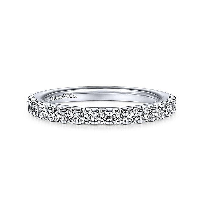 Round 1/2 ct. tw. diamond wedding band in white gold